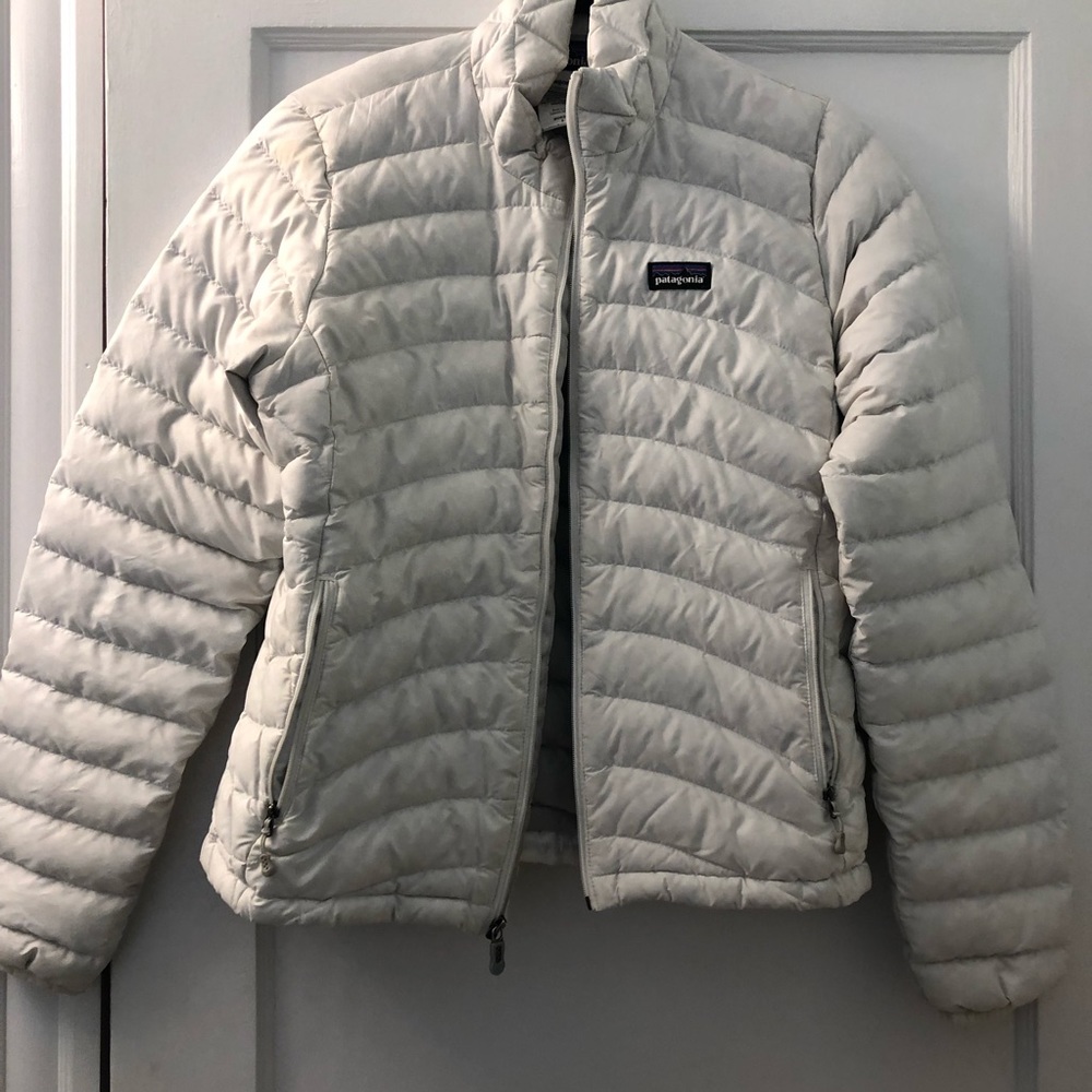 White down feather Patagonia jacket
